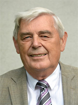 Portrait von Dr. Gottfried Spatzenegger